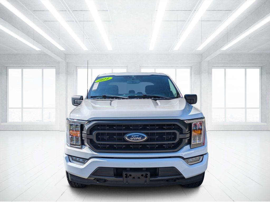 Used 2023 White Ford XLT image 8