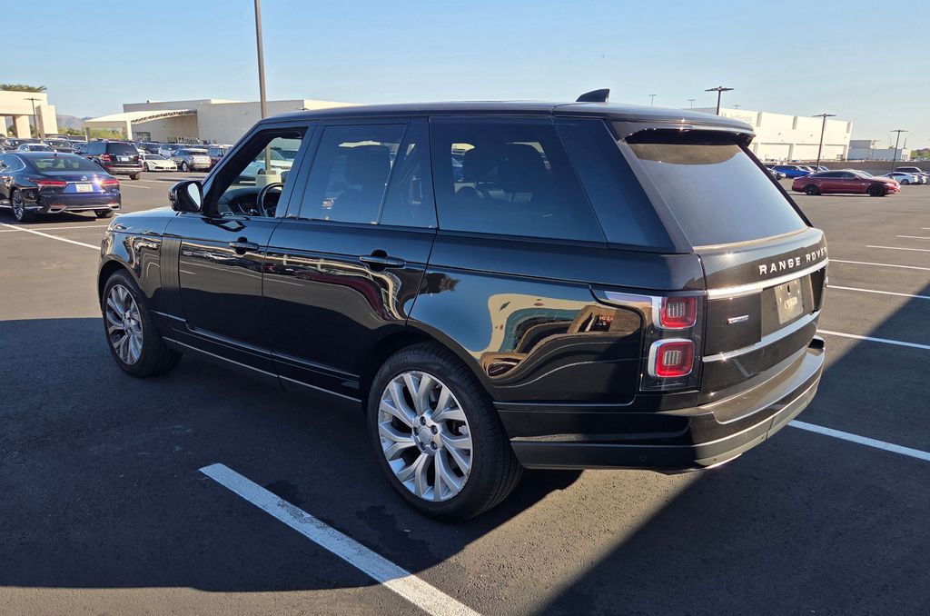 Thumbnail: 2018 Land Rover Range Rover - 10