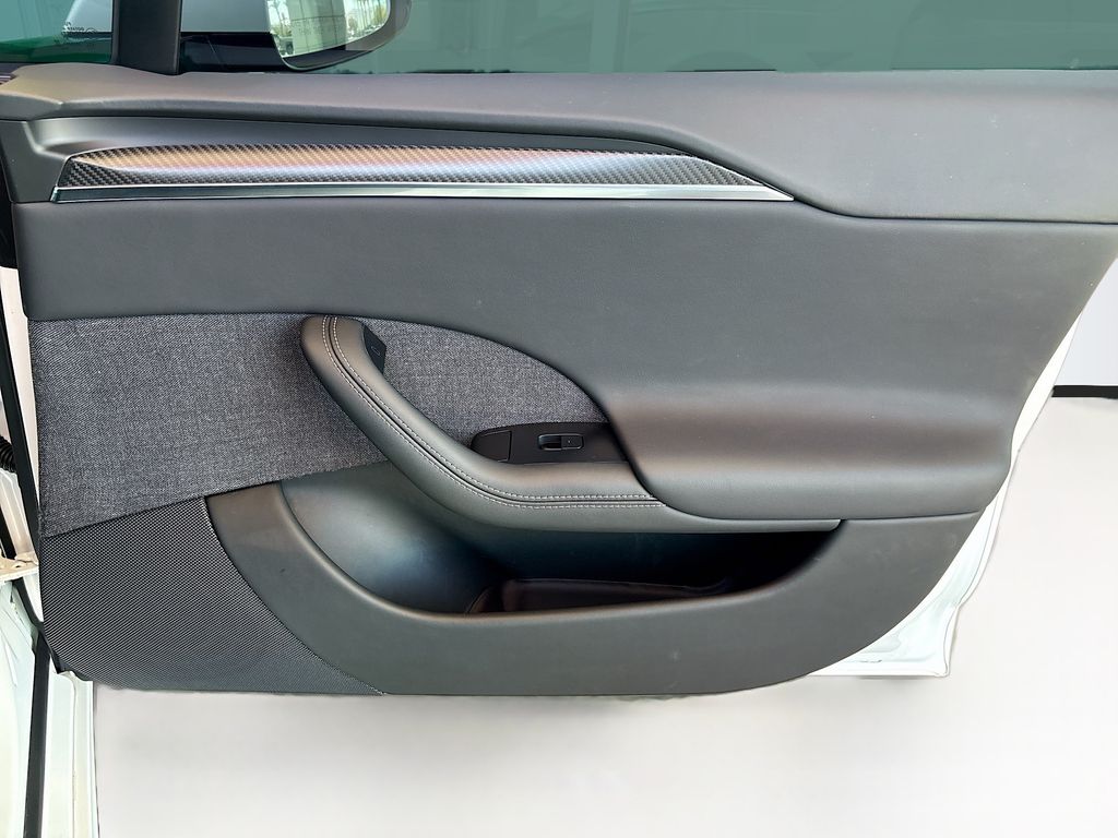 Thumbnail: 2021 Tesla Model S - 25