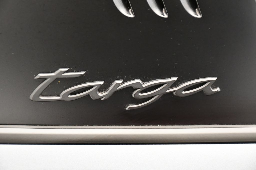 Thumbnail: 2025 Porsche 911 - 27