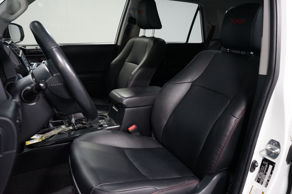 Thumbnail: 2023 Toyota 4Runner - 6