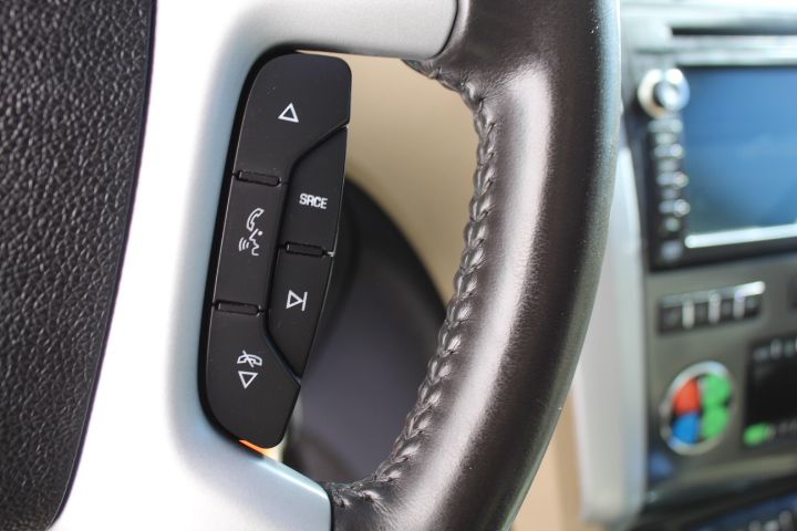 Used Car 2012 Chevrolet Traverse  Ltz For Sale Under $10,000 In Georgetown, Texas