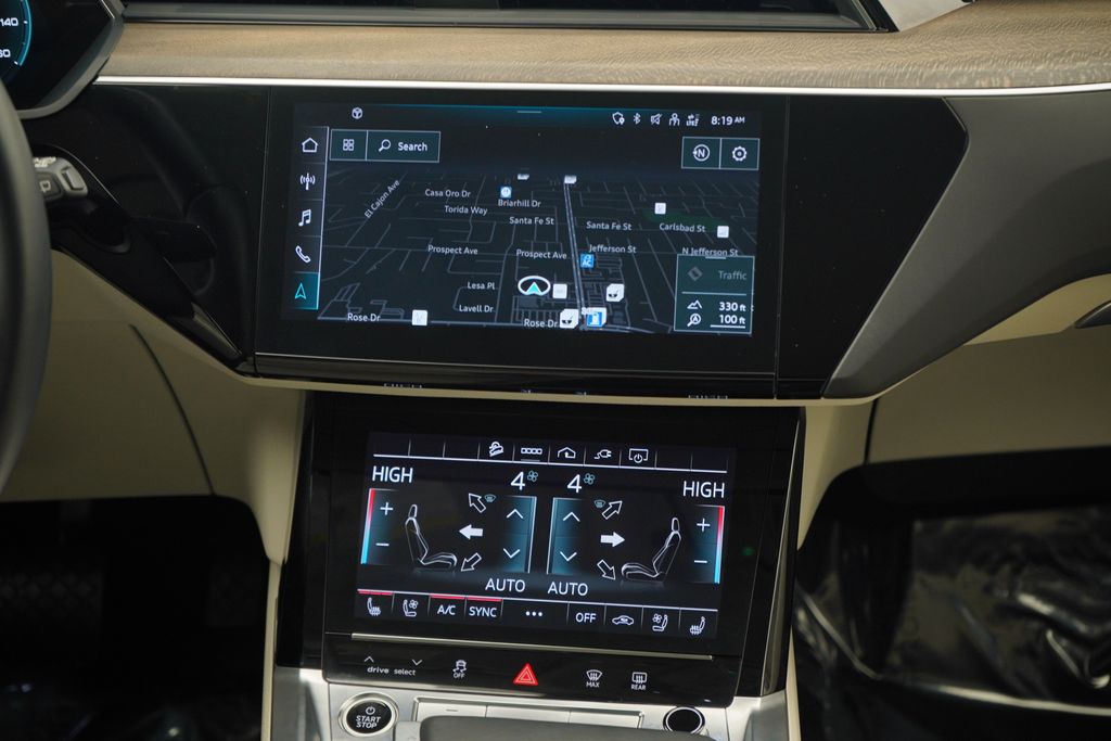 Thumbnail: 2024 Audi Q8 e-tron - 11