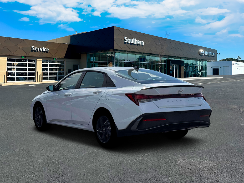 New 2026 White Hyundai SEL Sport image 5