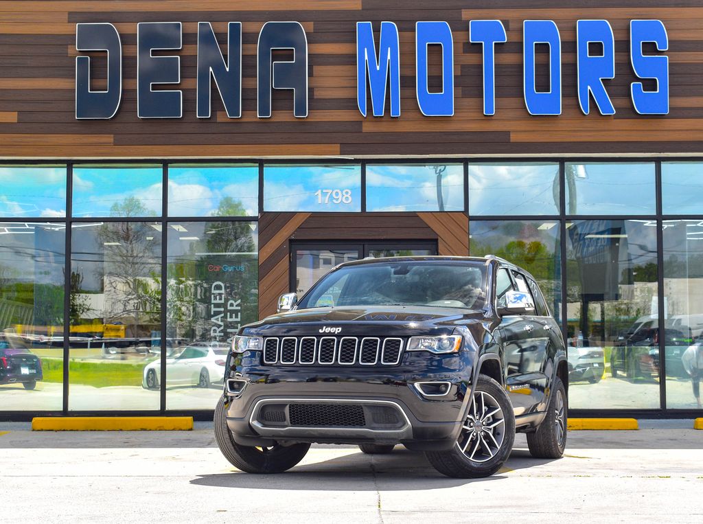 Diamond Black Crystal Pearlcoat 2022 Jeep Grand Cherokee Limited 4WD SUV / Crossover Four-Wheel Drive 8-Speed Automatic