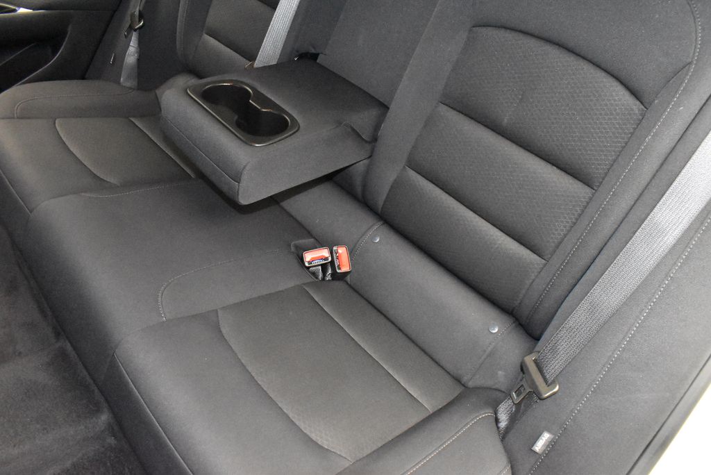 Thumbnail: 2024 Chevrolet Malibu - 32