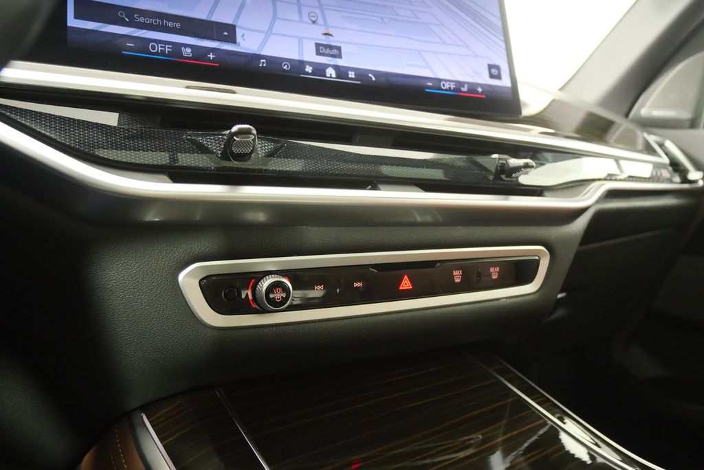 Thumbnail: 2025 BMW X5 - 27