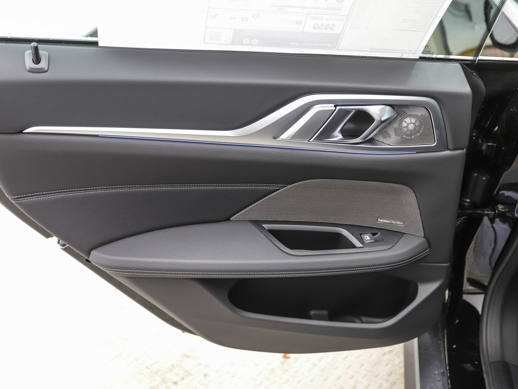 Thumbnail: 2025 BMW i4 - 18