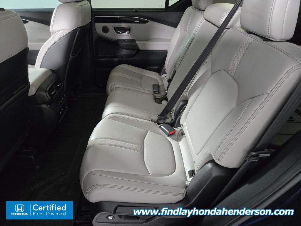 2023 Honda Pilot Touring photo