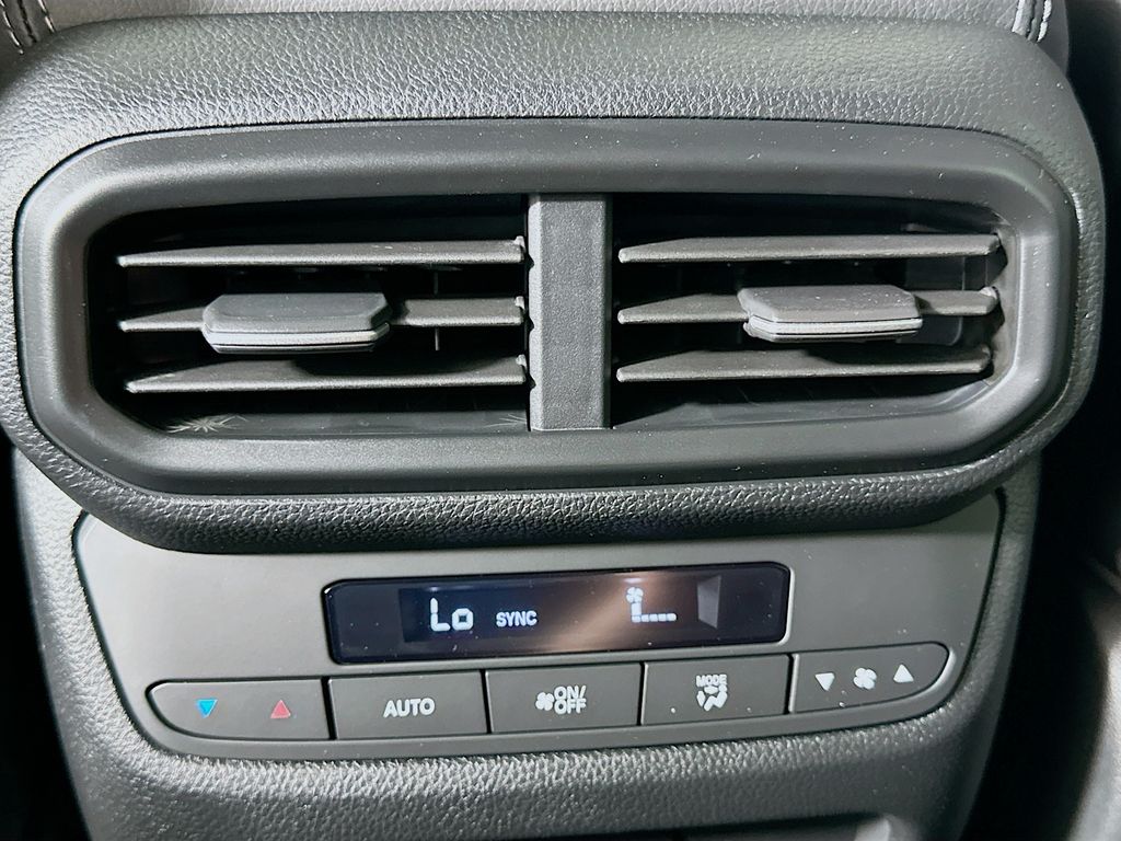 Thumbnail: 2025 Honda Pilot - 17