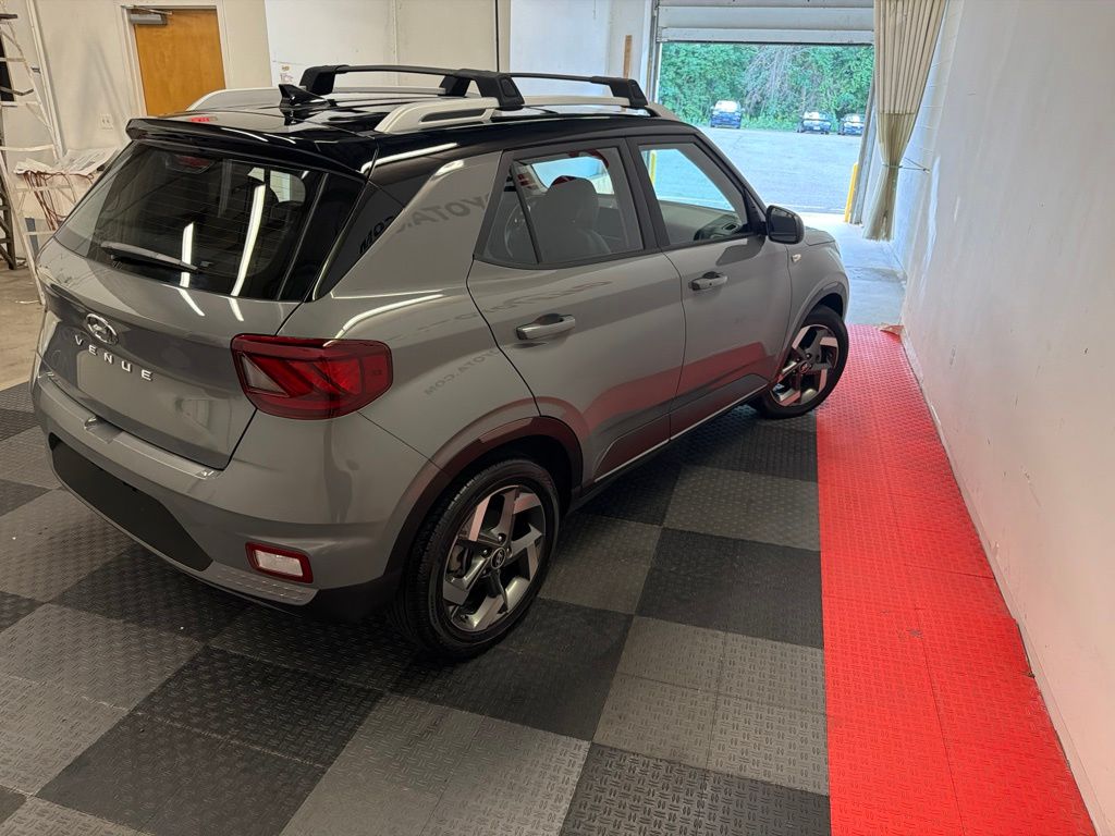 Used 2022 Hyundai Venue SUV