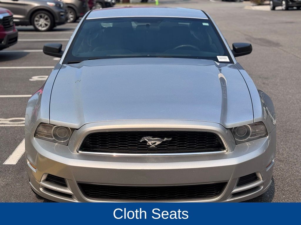 2014 Ford Mustang V6