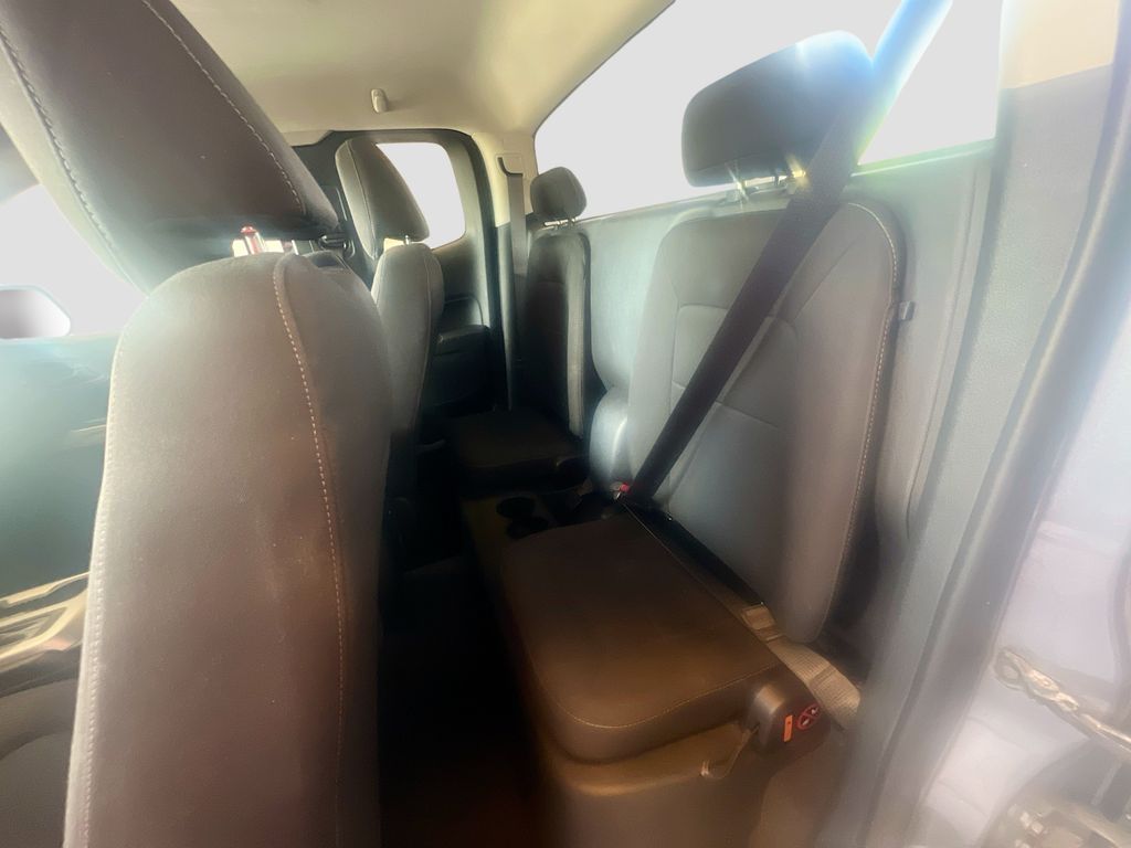 Used 2022 Gray Chevrolet LT image 23