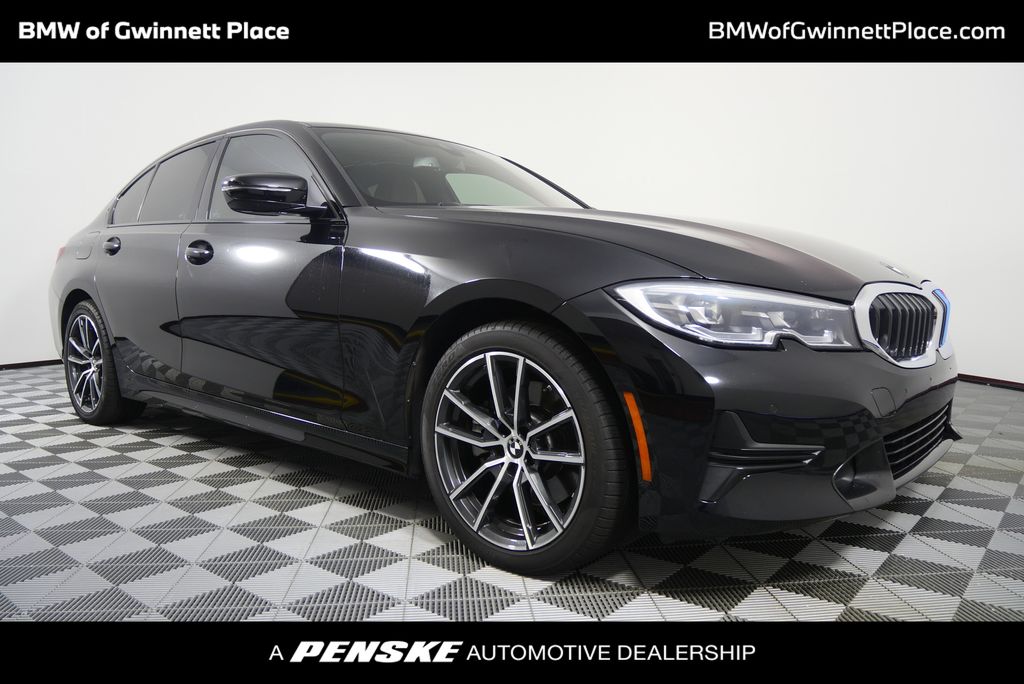 2022 BMW 3 Series 330i Hero Image
