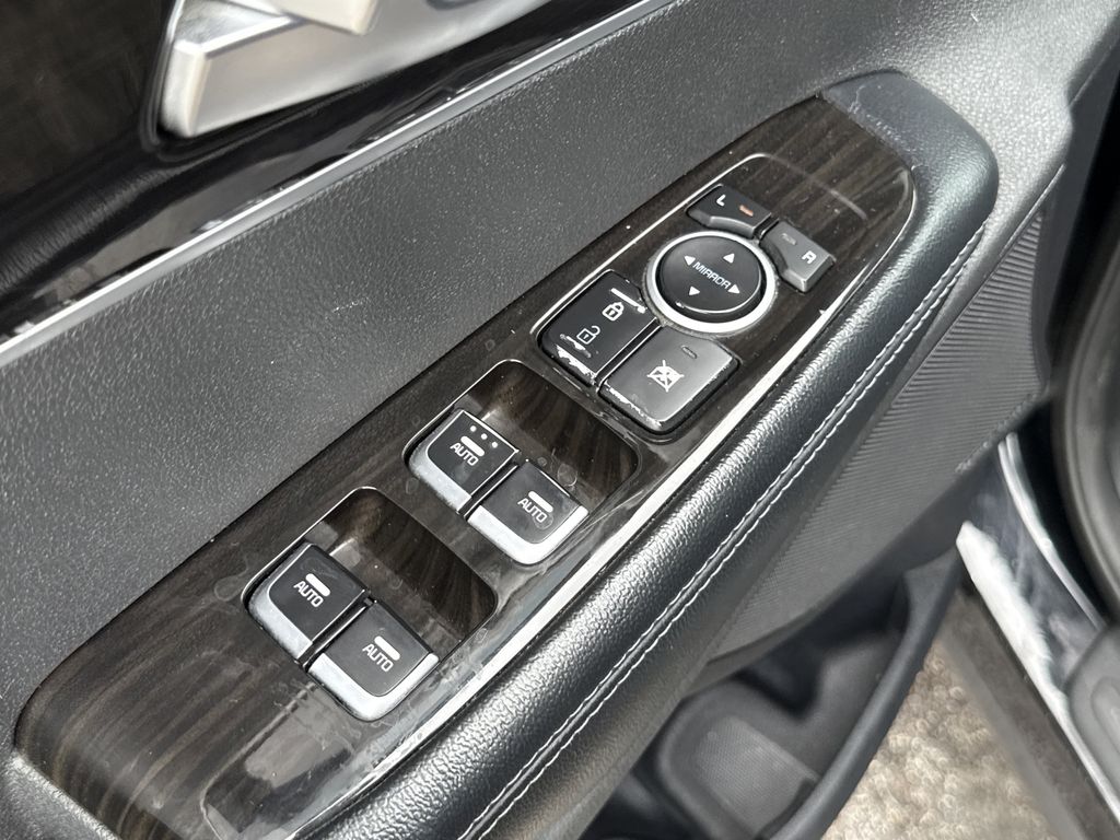 2019 Kia Sorento EX Black at AutoSavvy Houston Southwest