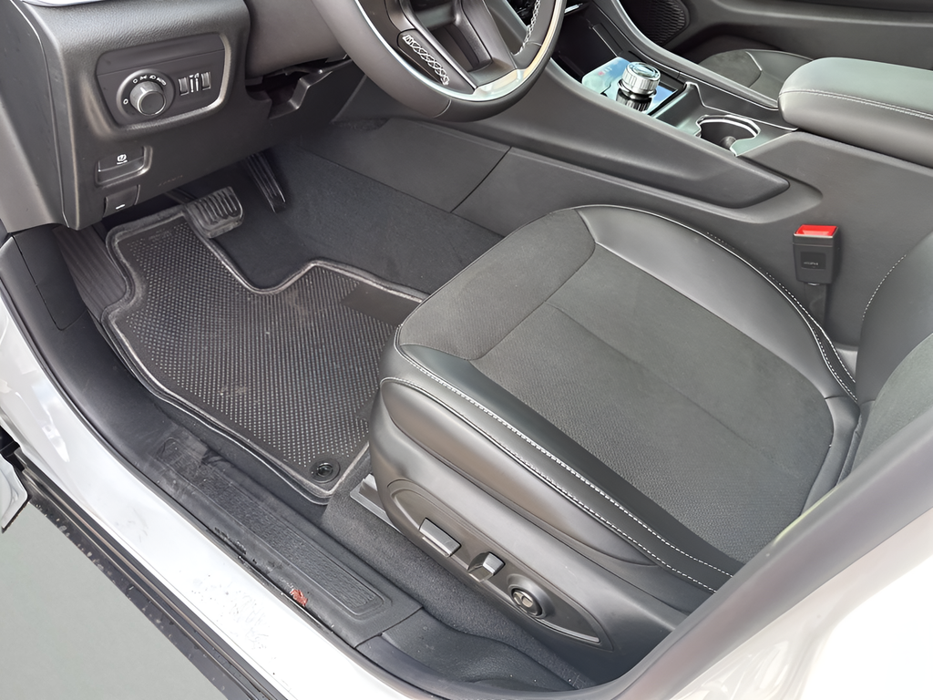 New Car 2025 Jeep Grand Cherokee  For Sale Under $50,000 In Austin, Texas