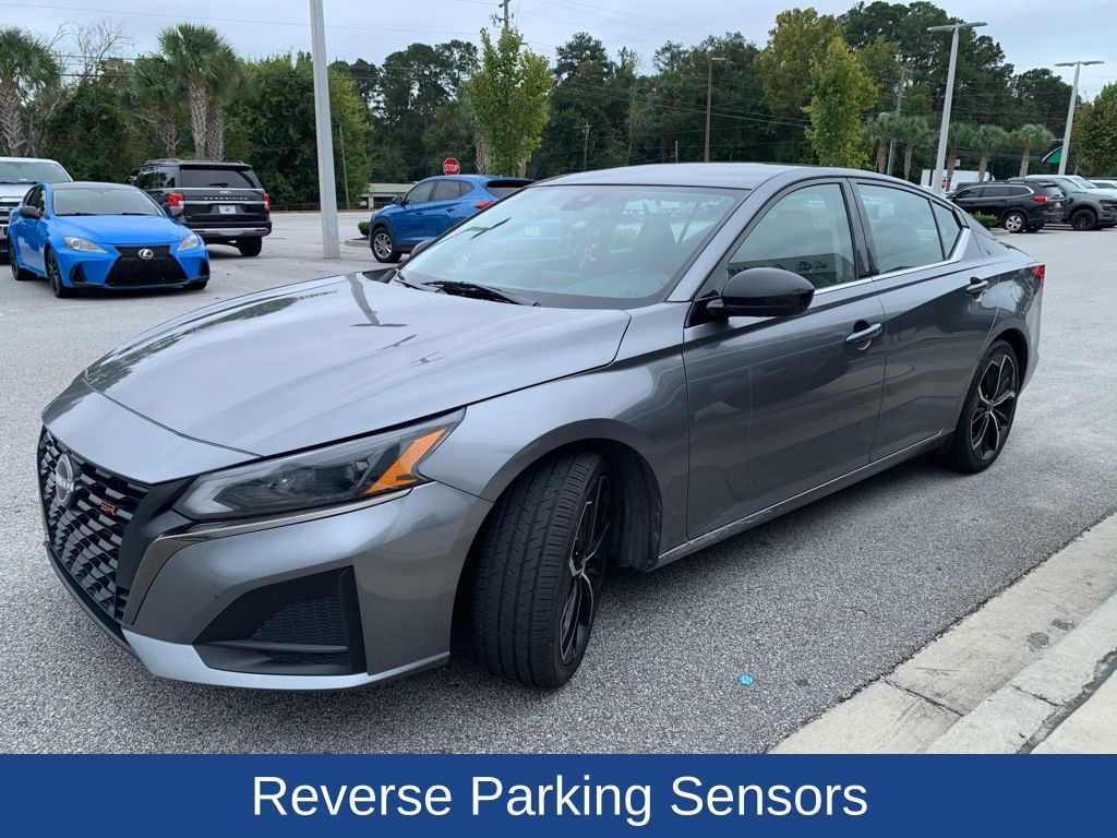 2023 Nissan Altima SR FWD