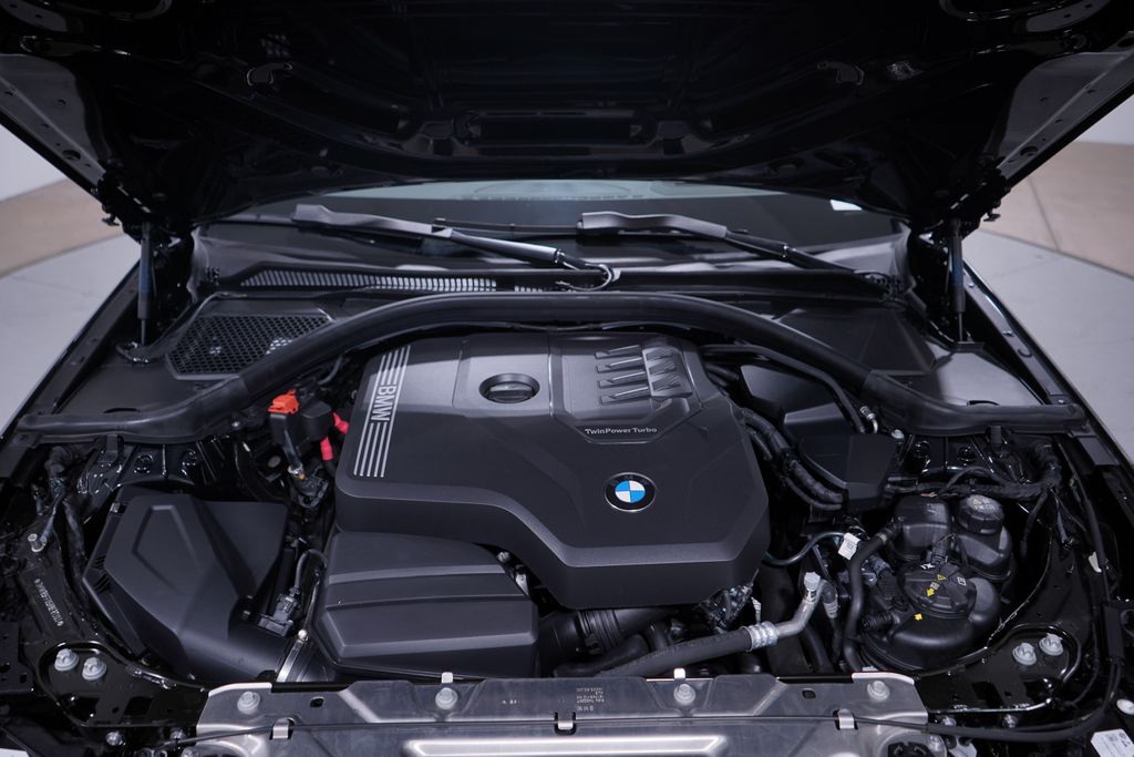 Thumbnail: 2024 BMW 3 Series - 24