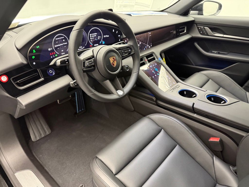 Thumbnail: 2026 Porsche Taycan - 4