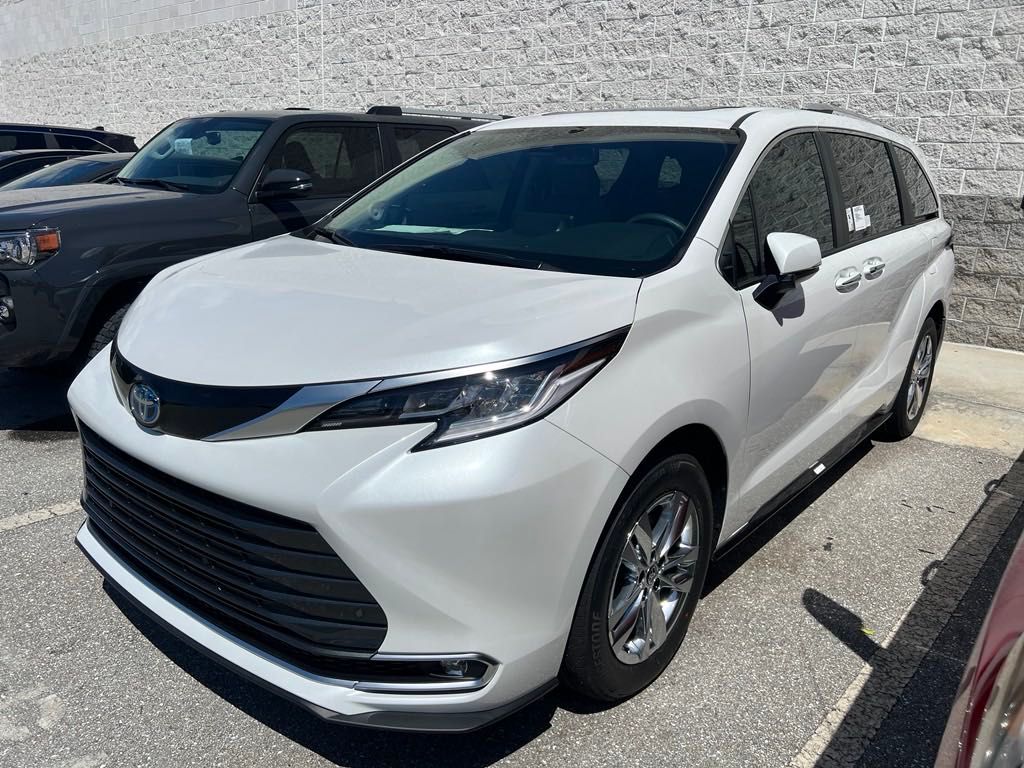 2024 Toyota Sienna Limited 2