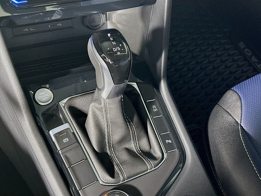 2025 Volkswagen Taos 1.5T SEL