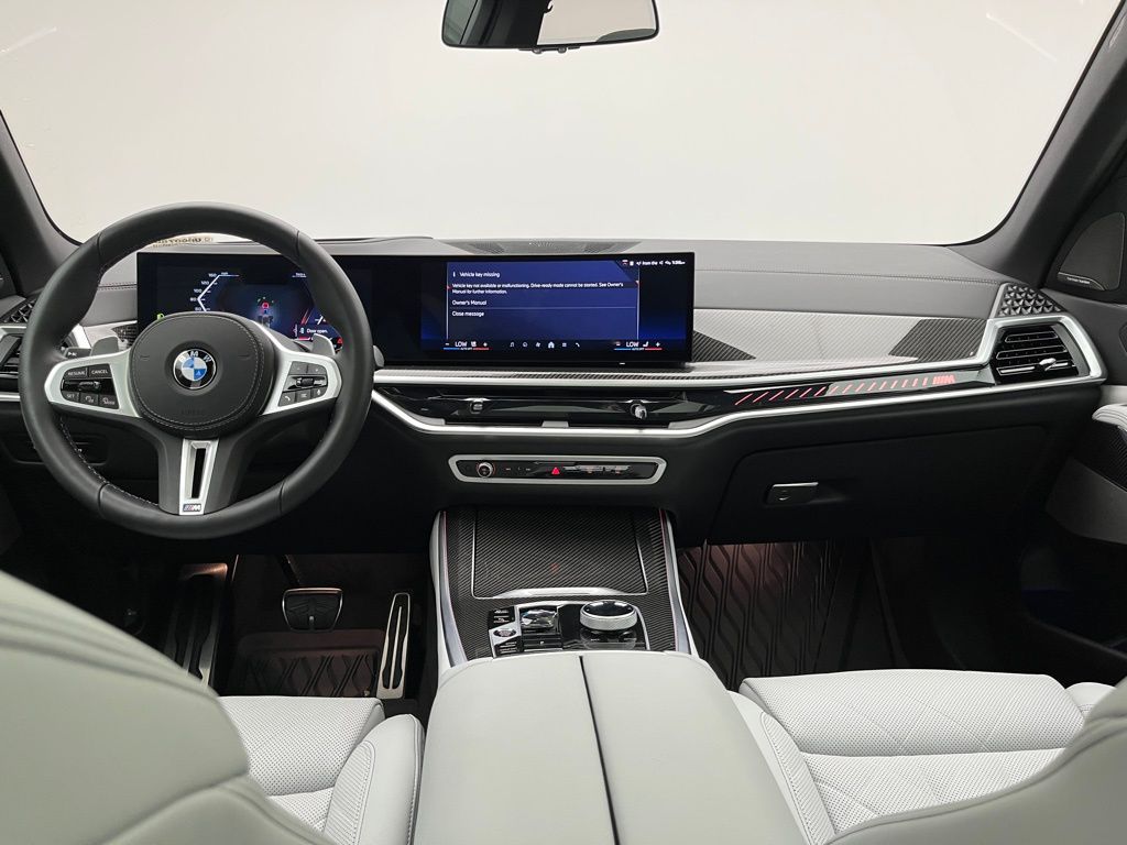 2025 BMW X5 M60i 18