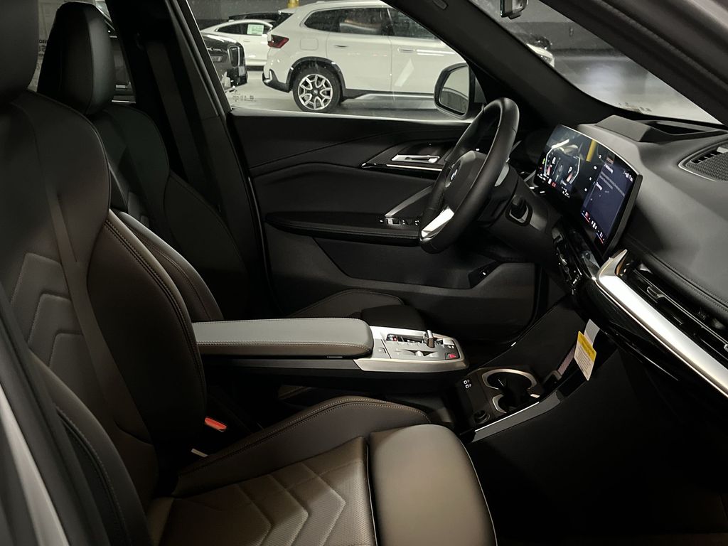 2025 BMW X1 xDrive28i 25