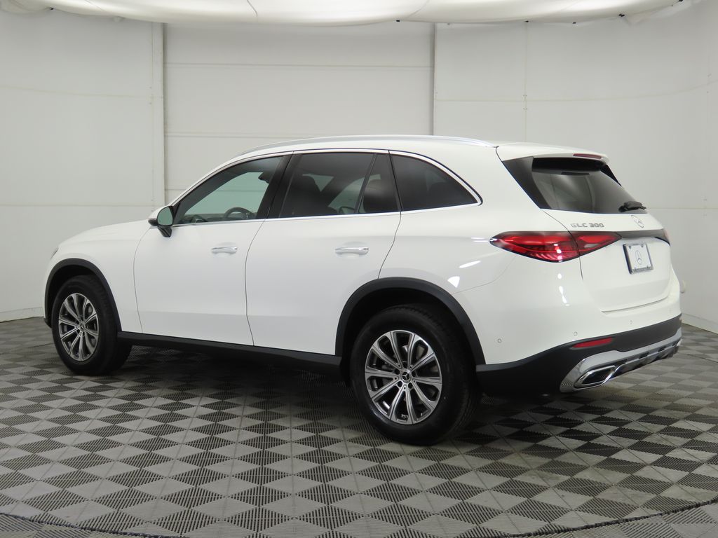 Thumbnail: 2026 Mercedes-Benz GLC - 7