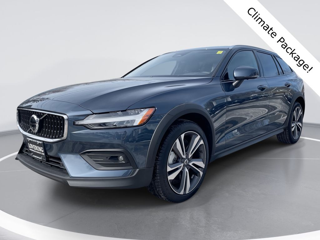 Denim Blue Metallic 2025 Volvo V60 Cross Country B5 Plus AWD Wagon All-Wheel Drive Automatic