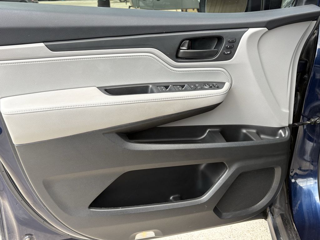 Used 2021 Blue Honda EX-L image 10