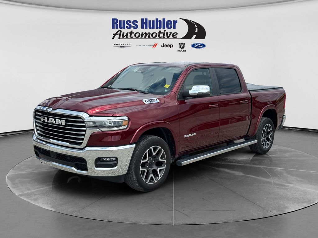 2025 RAM 1500 Laramie Crew Cab 4WD
