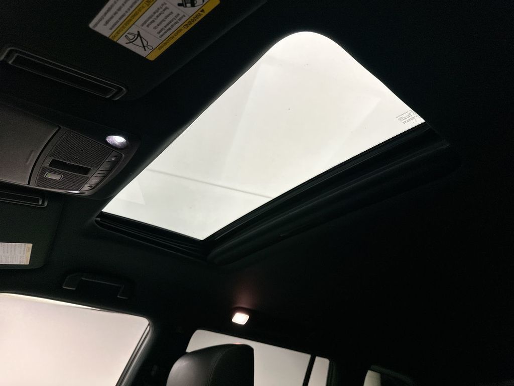 2021 INFINITI QX80 Sensory 12
