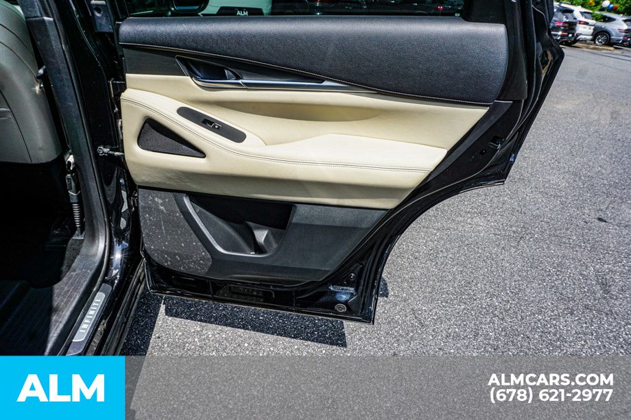 Used 2022 Black INFINITI LUXE image 60