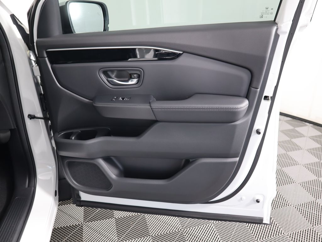 Thumbnail: 2025 Honda Pilot - 26