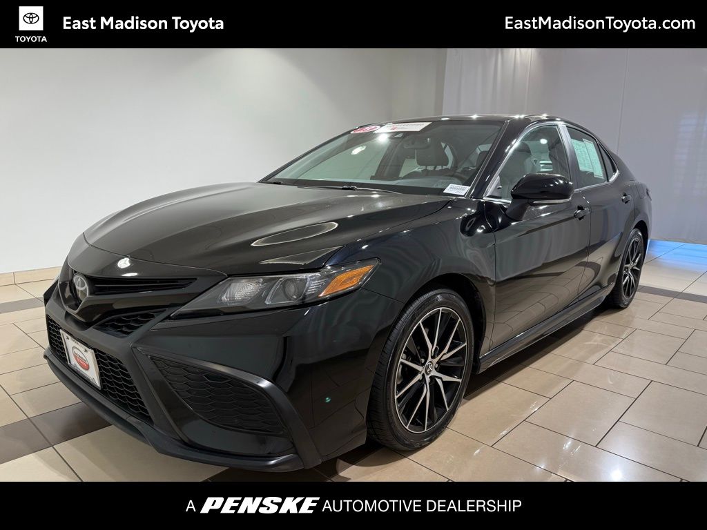 2023 Toyota Camry SE -
                Madison, WI
