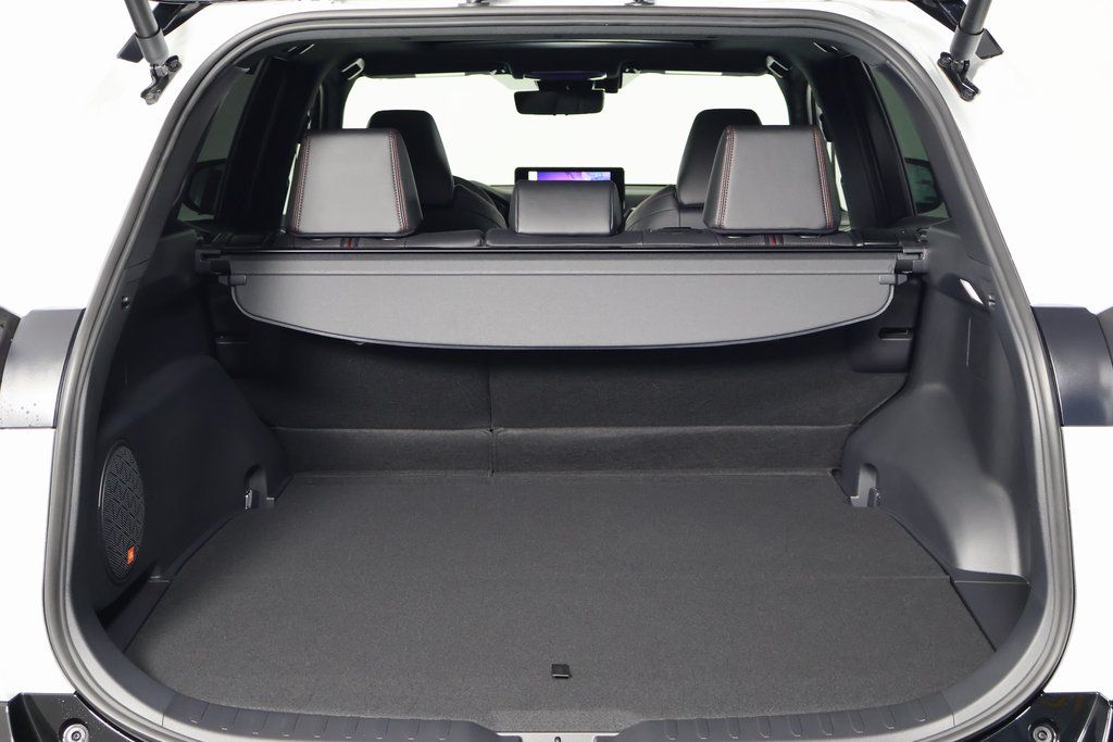 2025 Toyota RAV4 XSE 8