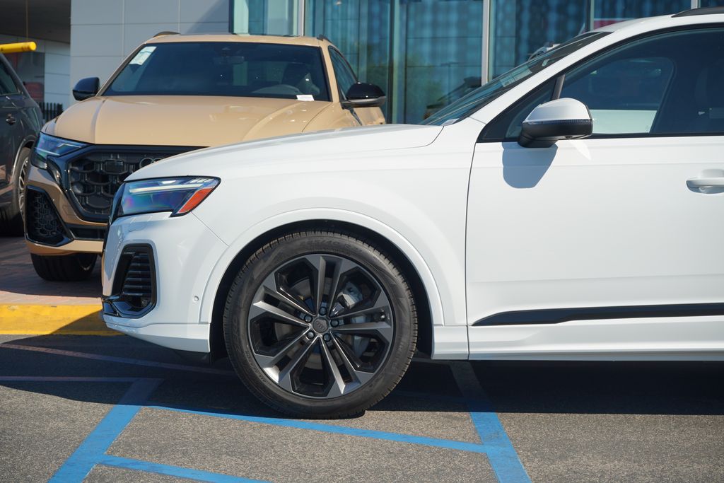 Thumbnail: 2026 Audi Q7 - 2