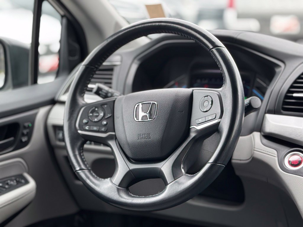 Used 2022 Honda Odyssey Van