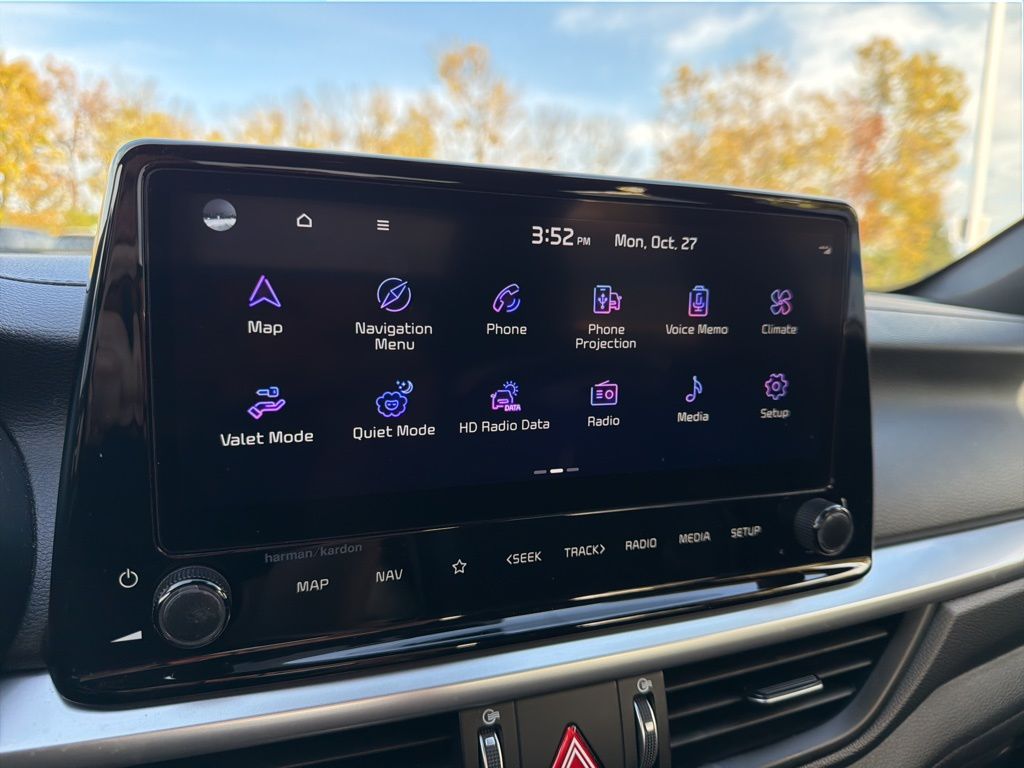 Thumbnail: 2023 Kia Forte - 30