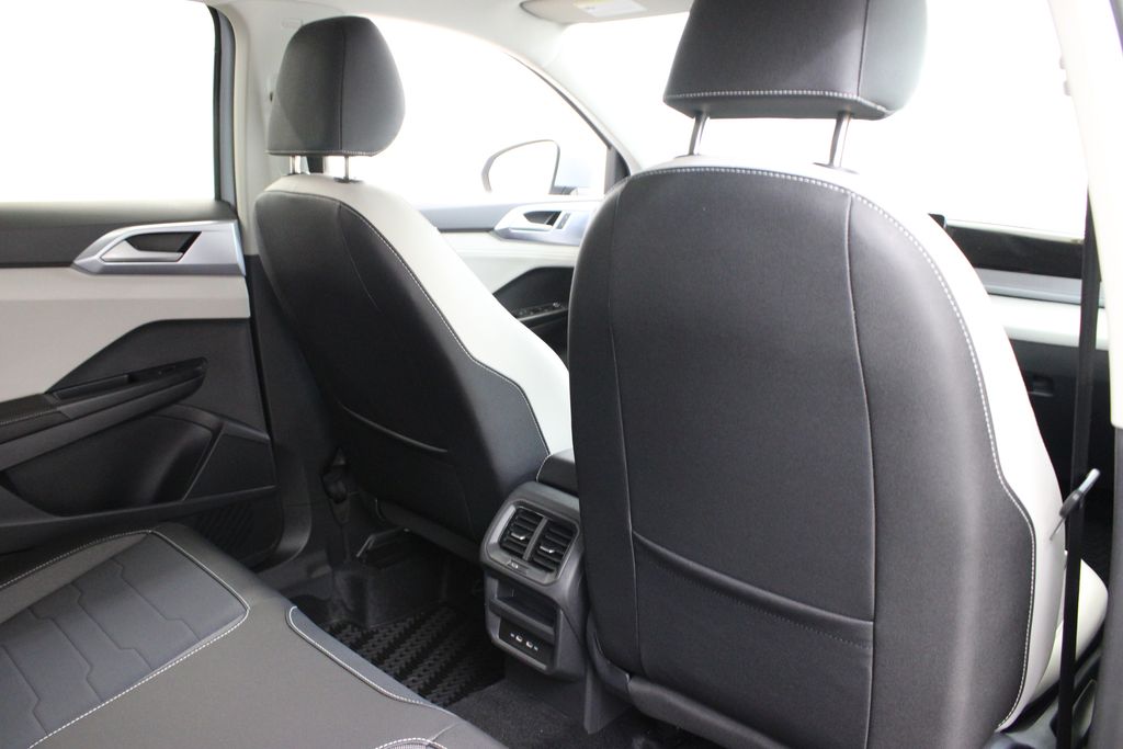 new 2026 Volkswagen Taos car
