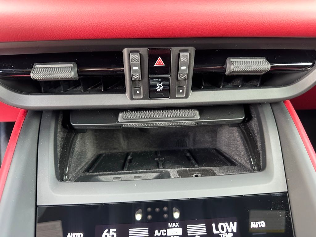 Thumbnail: 2026 Porsche Macan - 26