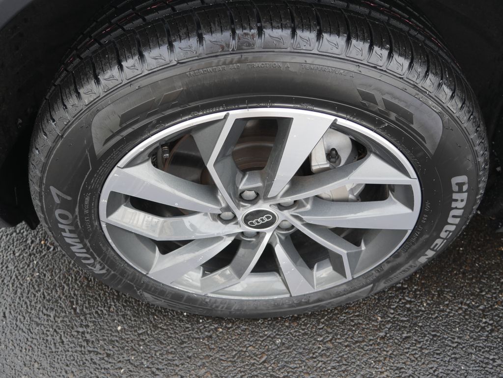 Thumbnail: 2023 Audi Q5 - 12