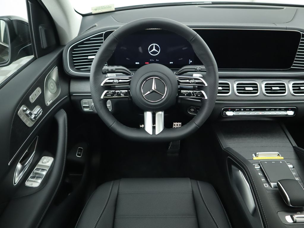 2025 Mercedes-Benz GLS 450 4MATIC 11