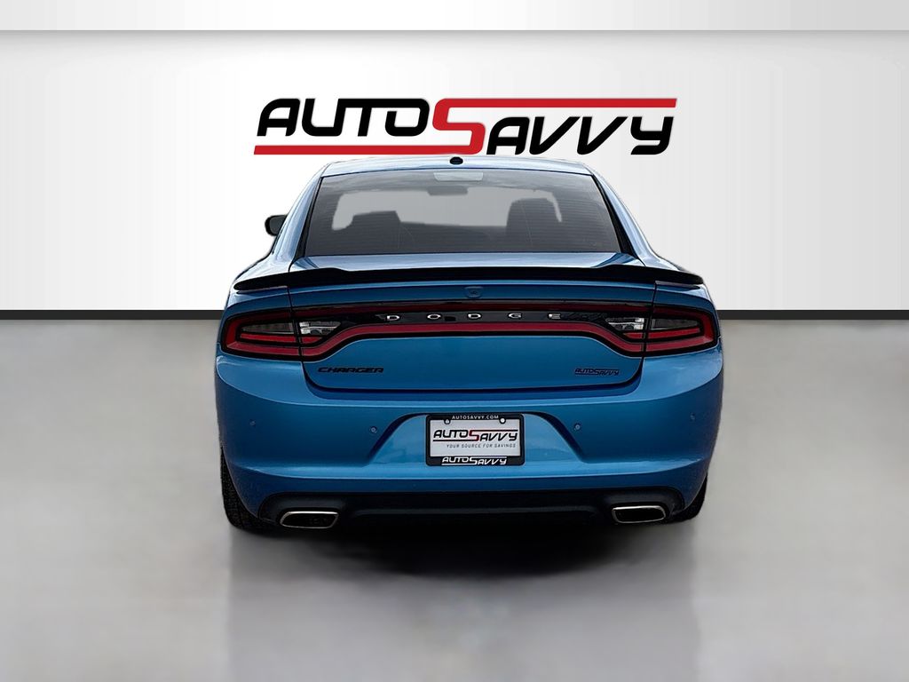 Used 2019 Blue Dodge SXT image 6