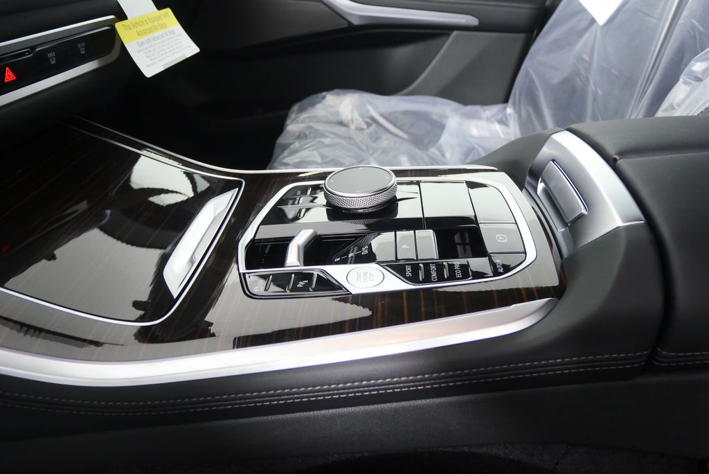 Thumbnail: 2026 BMW X5 - 22