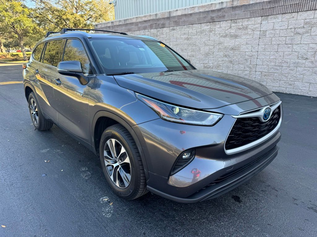 2021 Toyota Highlander XLE 7