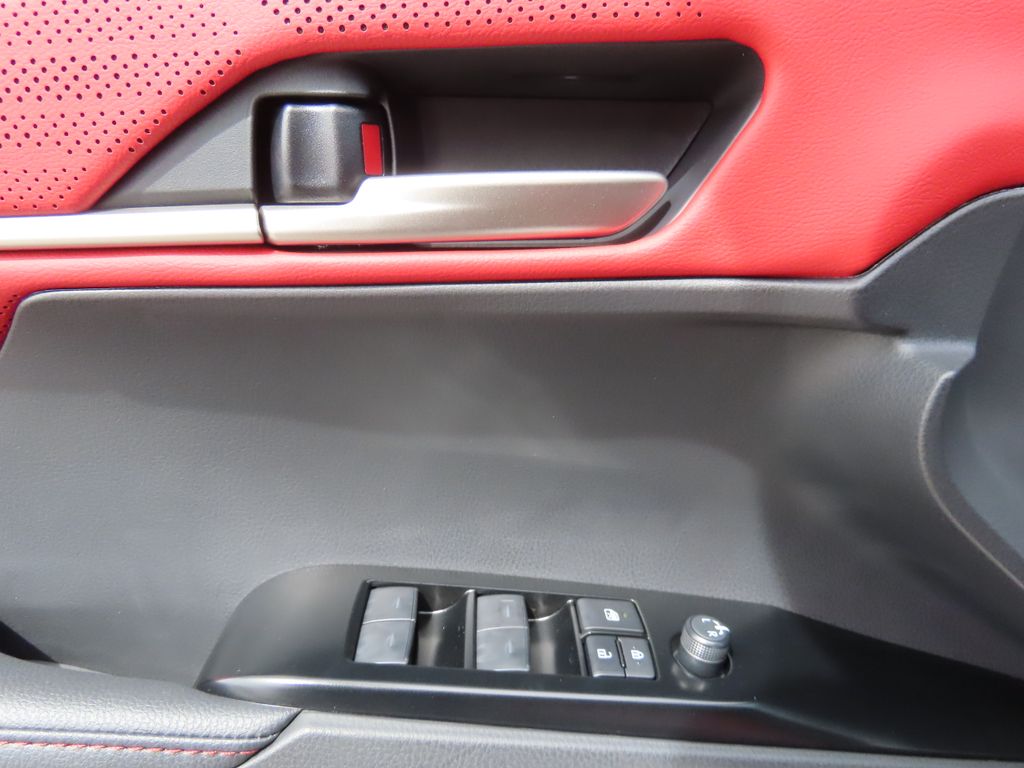 2025 Toyota Camry XSE 22