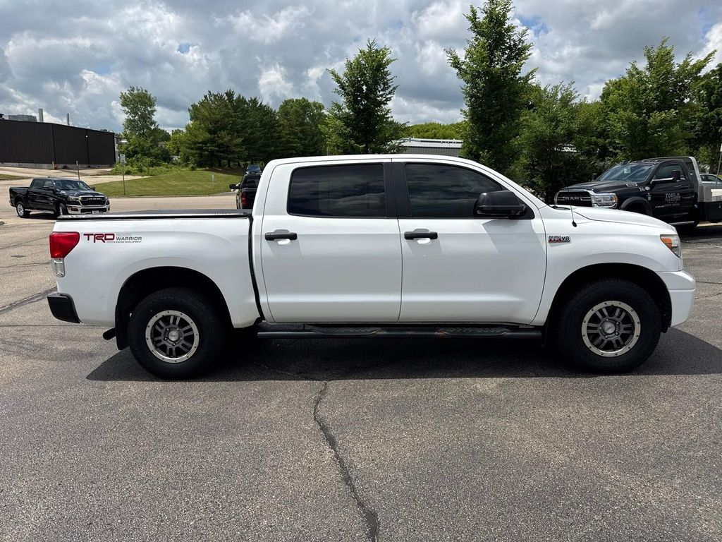 Used 2012 Super White Toyota Grade image 2