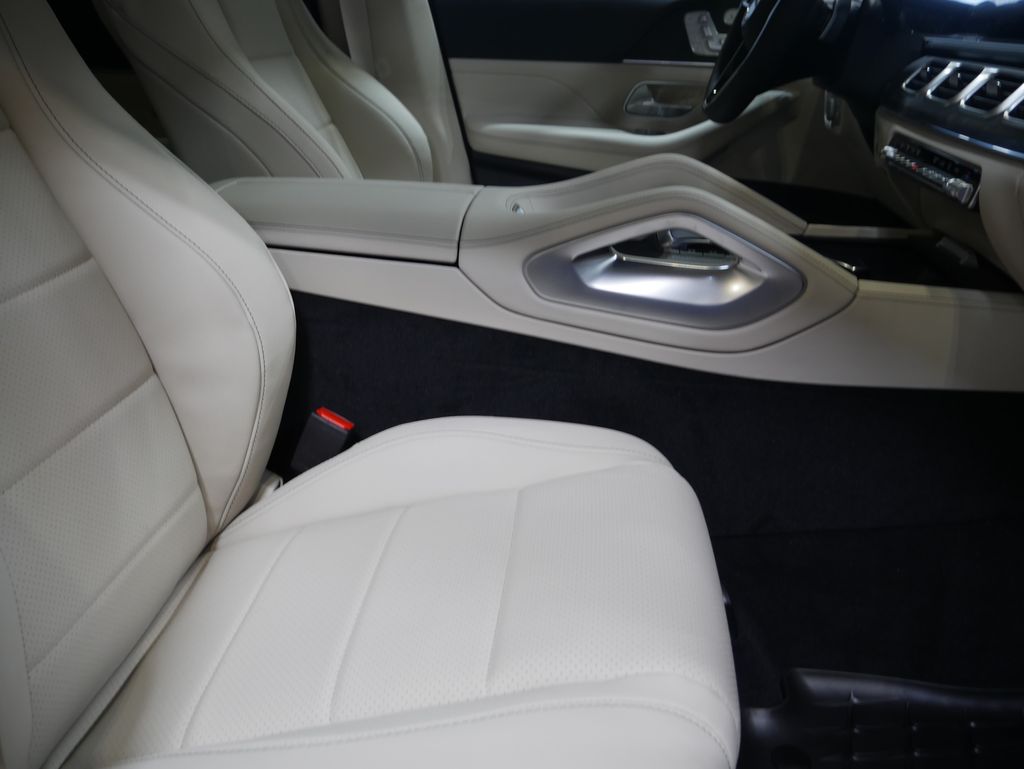 Thumbnail: 2026 Mercedes-Benz GLE - 31