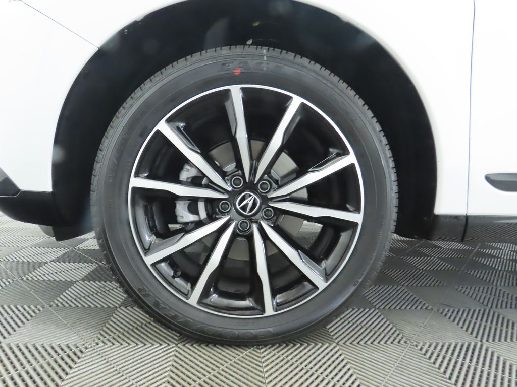 Thumbnail: 2026 Acura RDX - 32